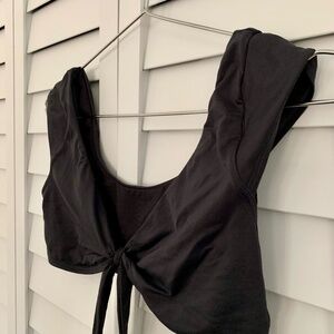 Billabong Sleeved Black Front Tie Bikini Top Size Medium